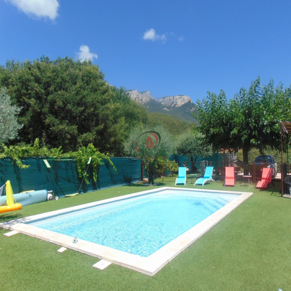 Location de vacances Maison Le Revest-les-Eaux 83200